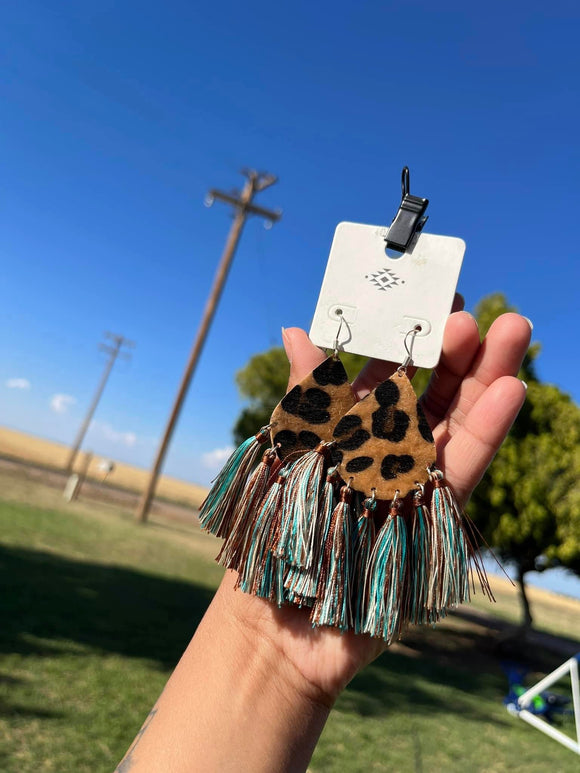 Leopard tassel earrings ✨🤎