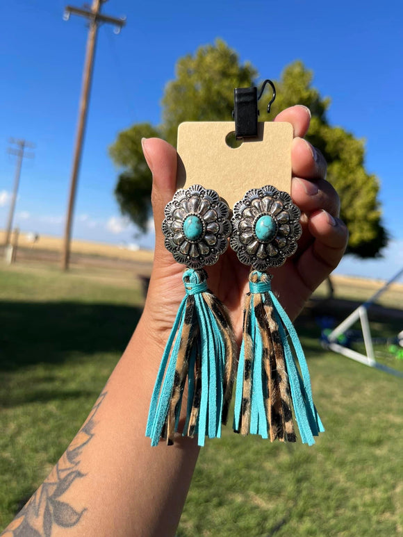 Leopard turquoise fringe concho ✨💙